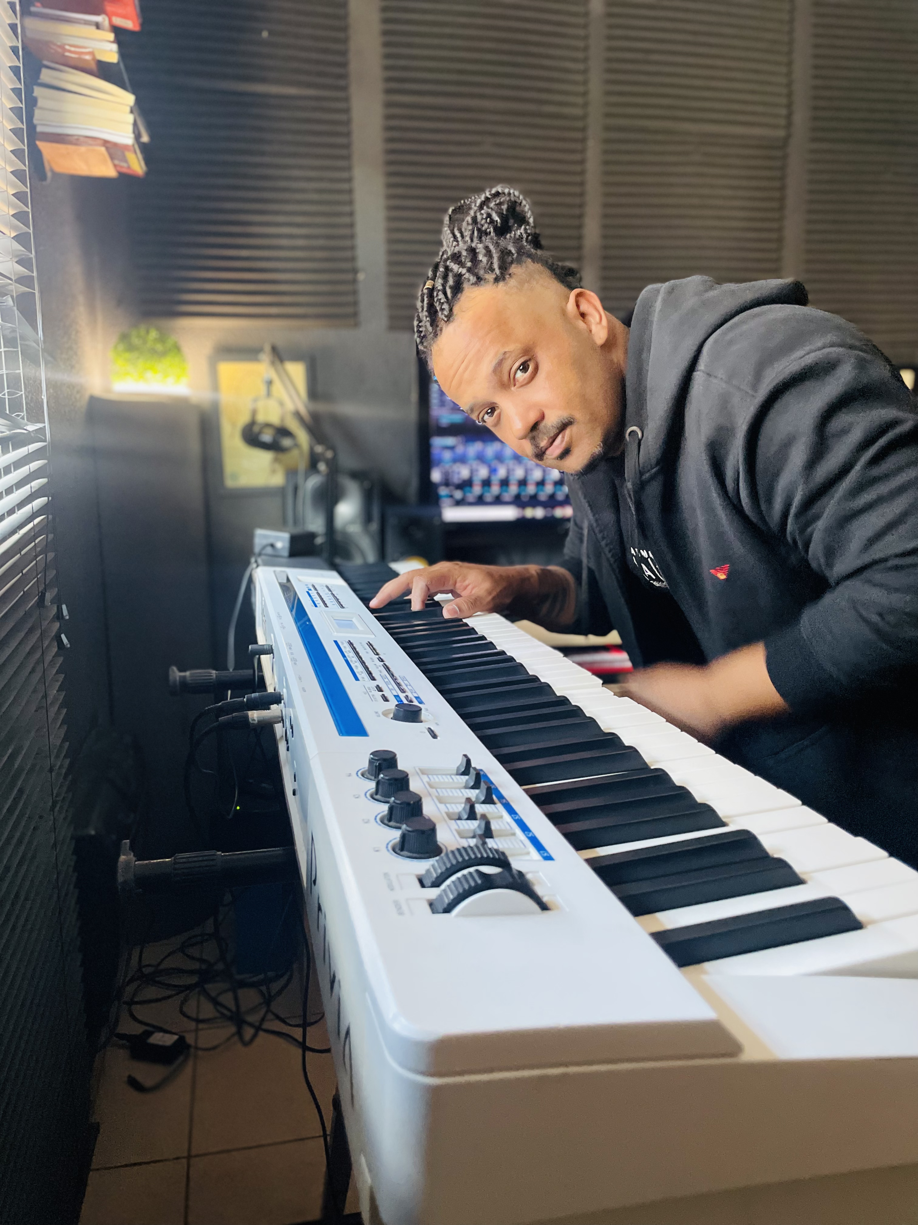 Ambiente de gravação em estúdio para produção premium